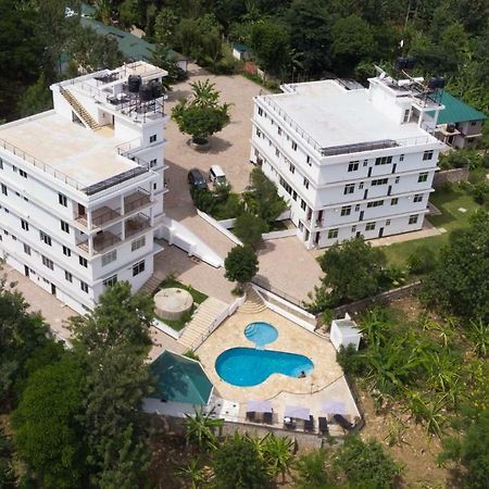 ארושה Two Mountains Lodge מראה חיצוני תמונה
